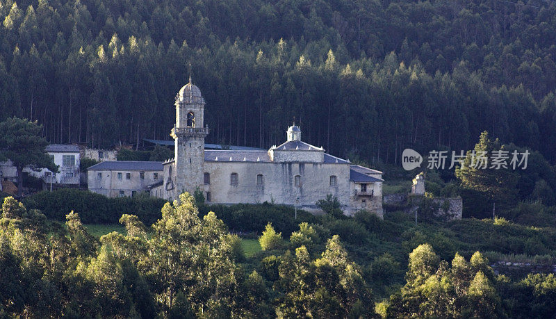 San Martiño de Vilalourente o Los Picos修道院，Mondoñedo，加利西亚，西班牙。